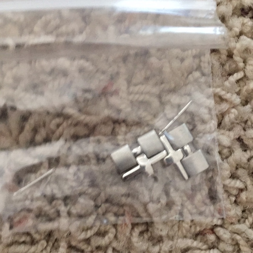 Watch - Picture 3 of 3